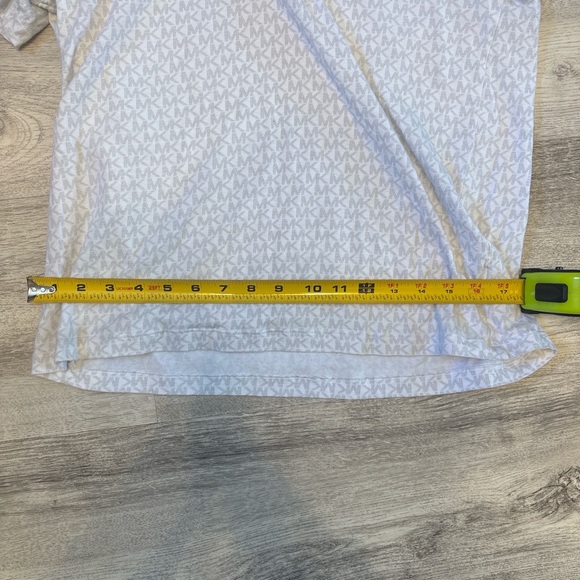 Men's White and Grey Michael Kors monogram T-Shirt - Picture 4 of 5